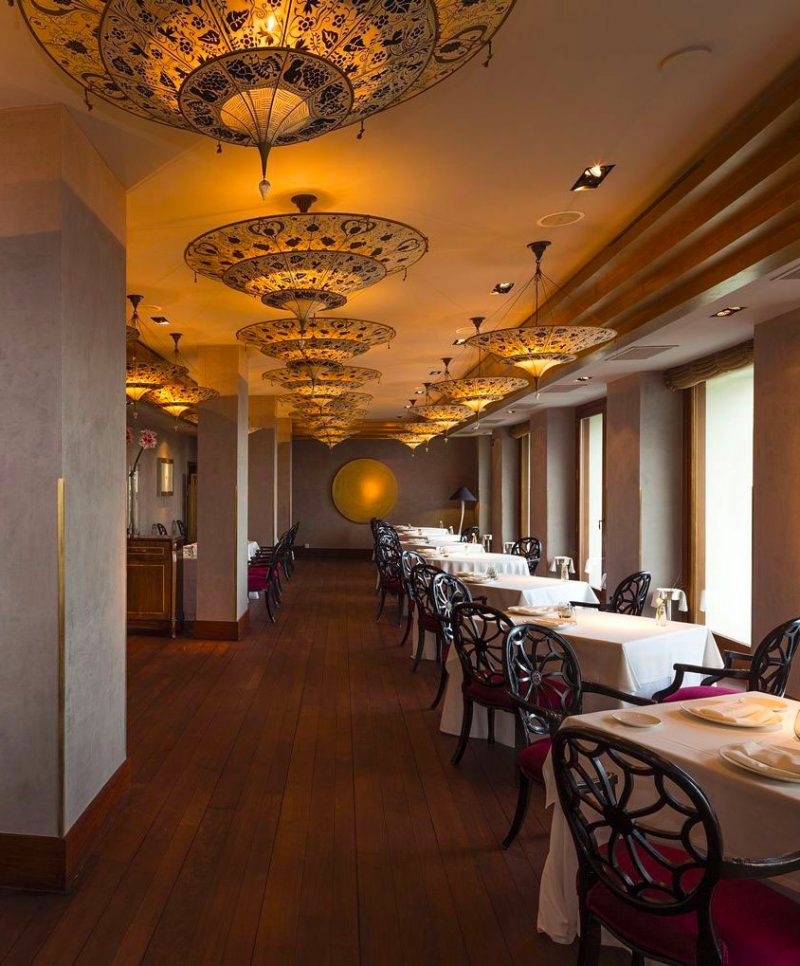 Scheherazade Fortuny 3 niveles Lámpara de seda con diseño Floral - restaurante