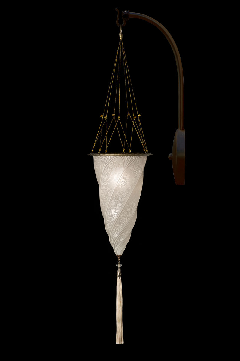Lámpara Fortuny Cesendello de cristal blanco de pared de arco
